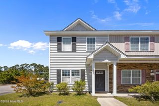 501 Oyster Rock Lane 1, Sneads Ferry, NC 28460