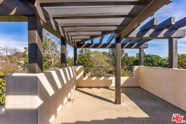 391 S Saltair Avenue, Los Angeles, CA 90049