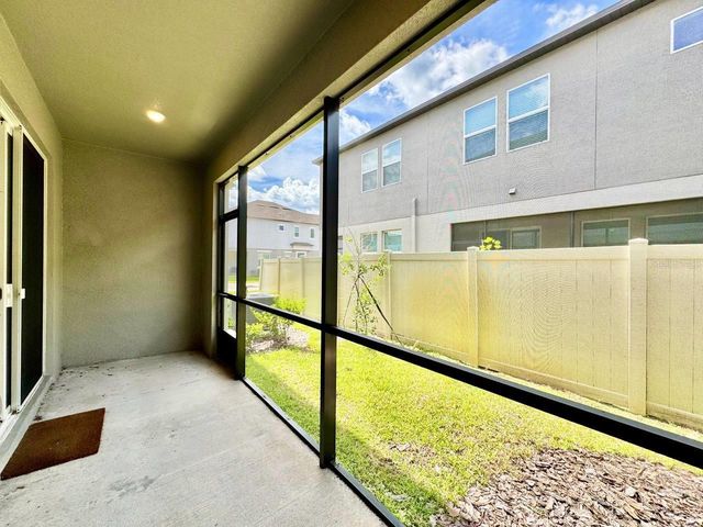 10809 FOWLERS BLUFF COURT, Tampa, FL 33647