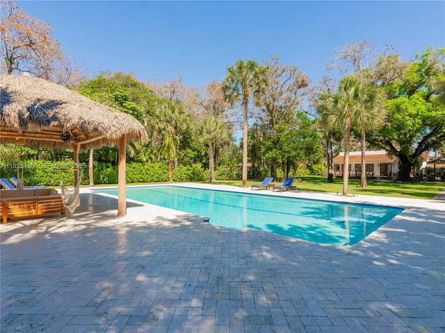 317 Bayberry Dr, Plantation, FL 33317