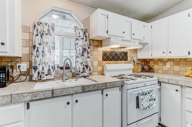 58 SUNSET, Layton, UT 84041