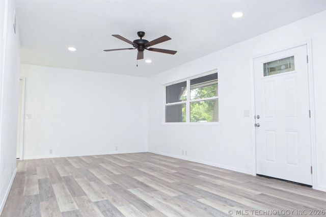 218 W Portland Street, Sapulpa, OK 74066