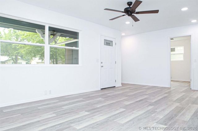 218 W Portland Street, Sapulpa, OK 74066