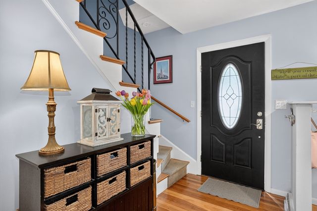 18 Hart St, Burlington, MA 01803