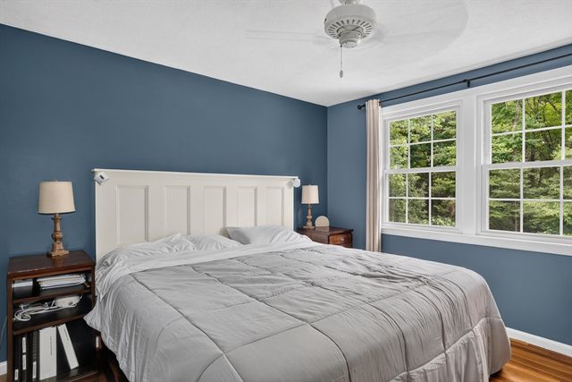 18 Hart St, Burlington, MA 01803