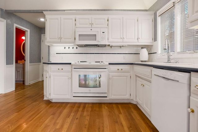 14252 Benson Street, Overland Park, KS 66221