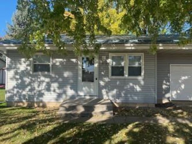 1873-1875 E Post Road, Beloit, WI 53511