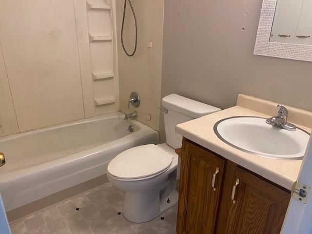 1873-1875 E Post Road, Beloit, WI 53511