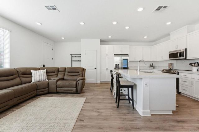 808 Mateo Street 6, Chula Vista, CA 91911