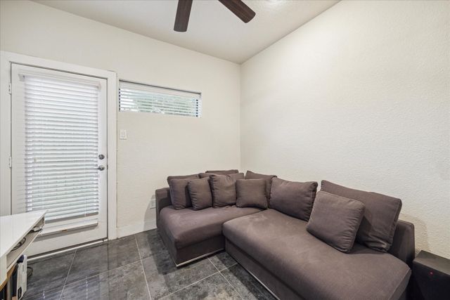 3902 Tulane Oak Drive, Houston, TX 77018