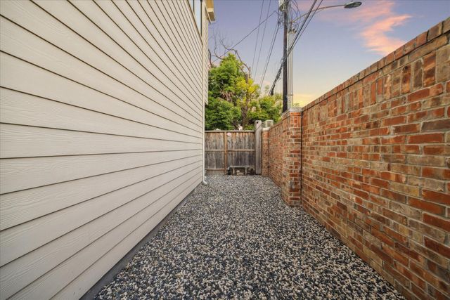 3902 Tulane Oak Drive, Houston, TX 77018