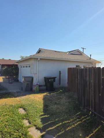 6404 Romack Cir, Sacramento, CA 95822