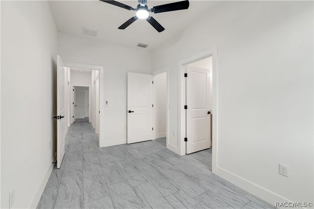 1115 W Cary Drive, Citrus Springs, FL 34434