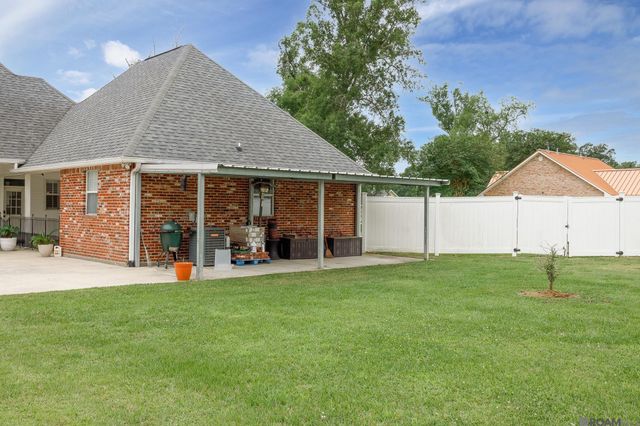 44334 Taylor Sheets Rd, St Amant, LA 70774