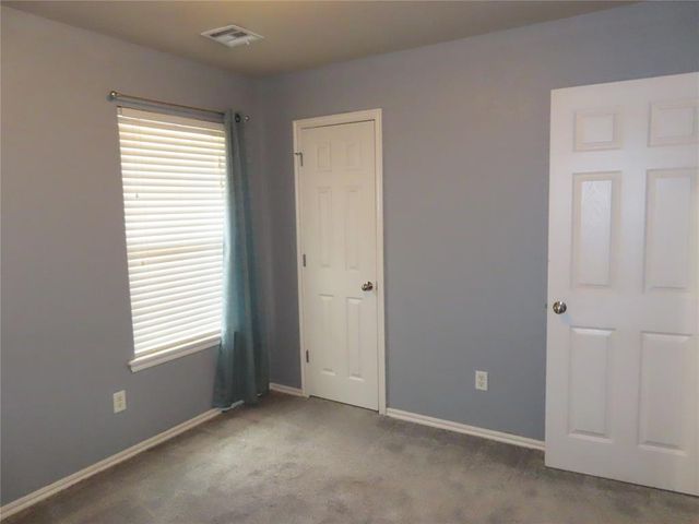 304 SW 44th Street, Moore, OK 73160