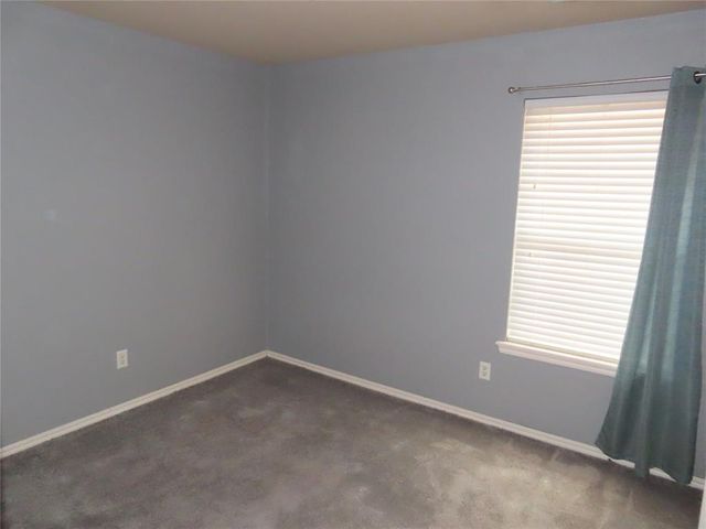 304 SW 44th Street, Moore, OK 73160