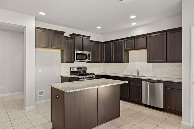 321 Arabian Colt DR, Georgetown, TX 78626