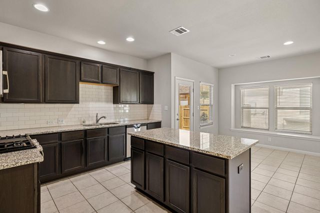 321 Arabian Colt DR, Georgetown, TX 78626