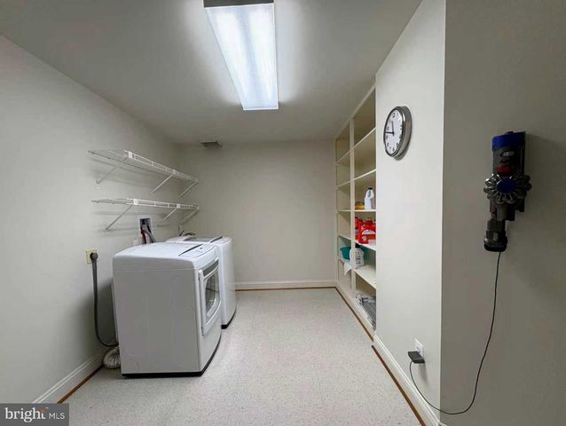 8003 COBBLE CREEK CIR, Potomac, MD 20854