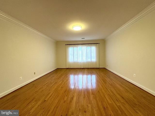 8003 COBBLE CREEK CIR, Potomac, MD 20854