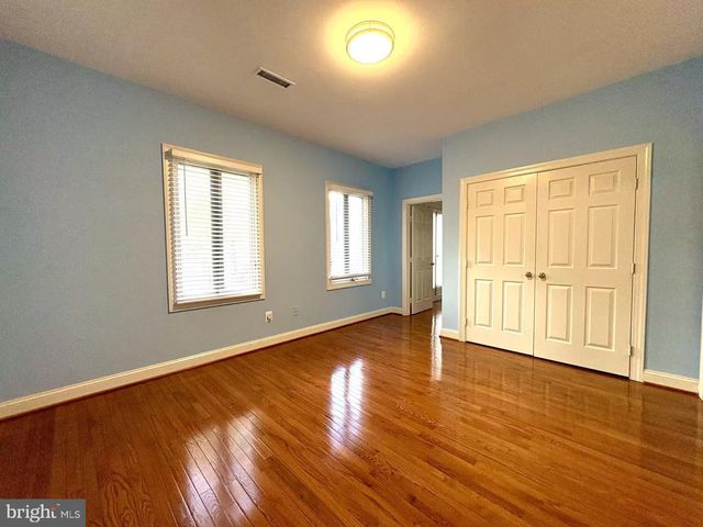 8003 COBBLE CREEK CIR, Potomac, MD 20854