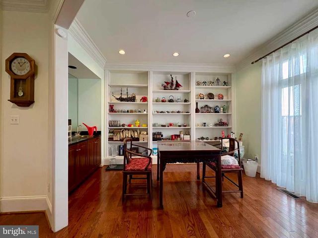 8003 COBBLE CREEK CIR, Potomac, MD 20854