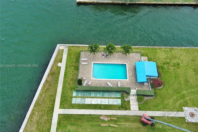 1700 NE 105th 408 408, Miami Shores, FL 33138