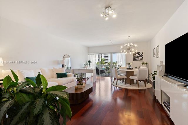 1700 NE 105th 408 408, Miami Shores, FL 33138
