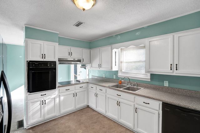2354 Lake Francis Road NE, Dalton, GA 30721