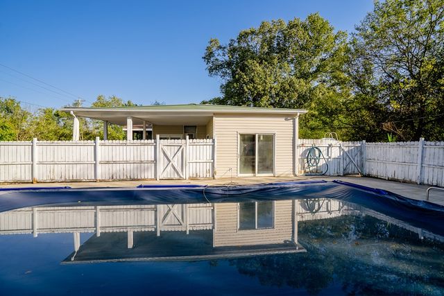 2354 Lake Francis Road NE, Dalton, GA 30721