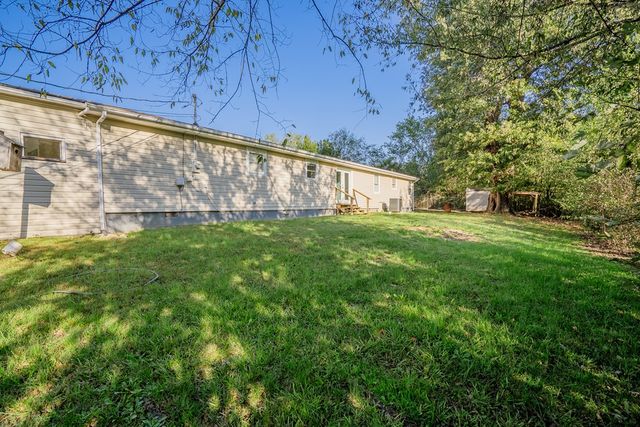 2354 Lake Francis Road NE, Dalton, GA 30721