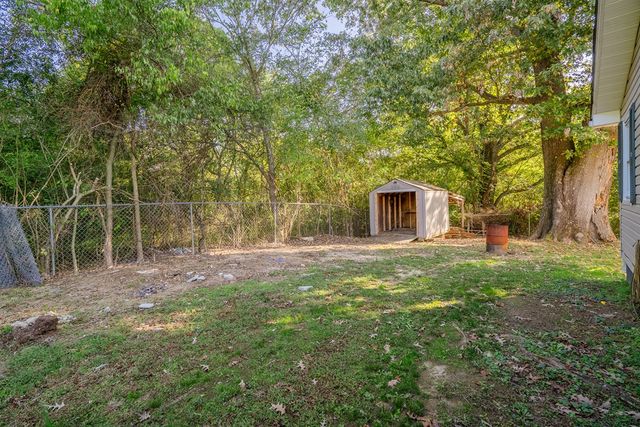 2354 Lake Francis Road NE, Dalton, GA 30721