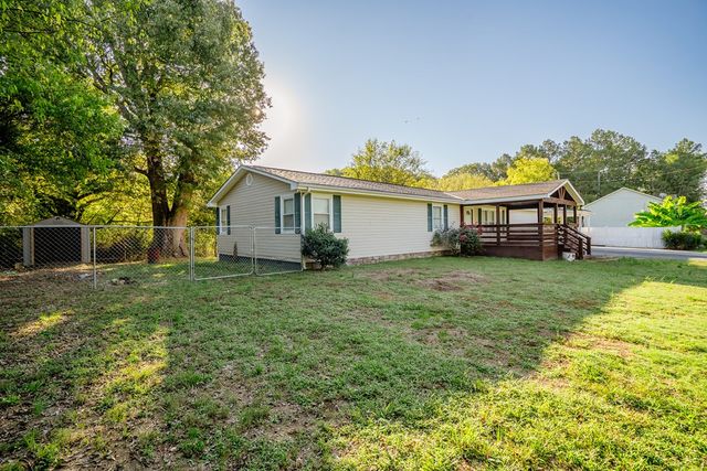 2354 Lake Francis Road NE, Dalton, GA 30721