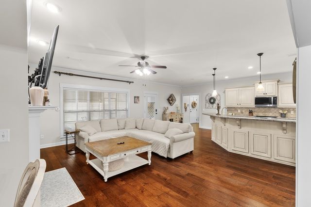 221 Prestwick, Dothan, AL 36305