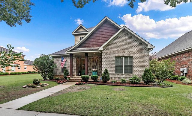 221 Prestwick, Dothan, AL 36305