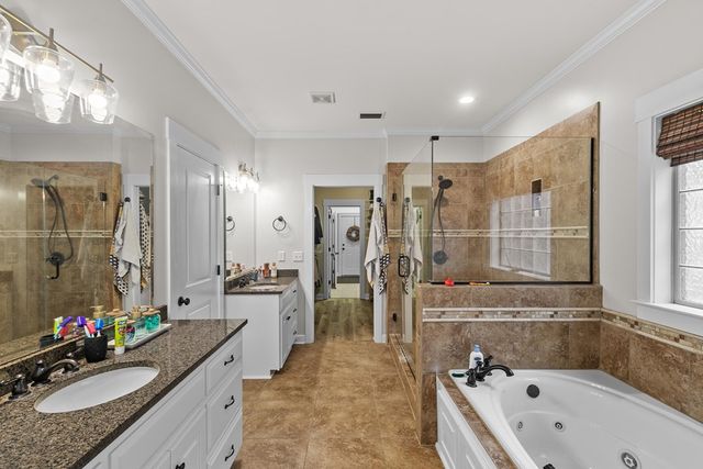 221 Prestwick, Dothan, AL 36305
