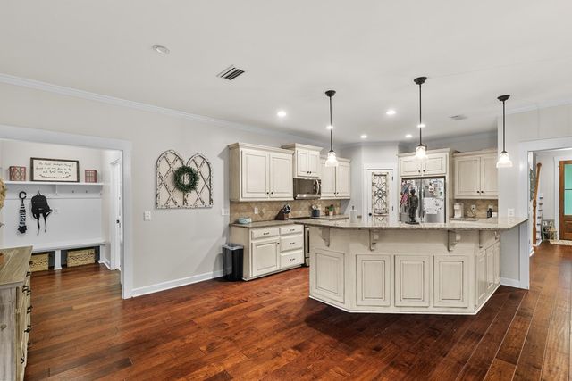 221 Prestwick, Dothan, AL 36305