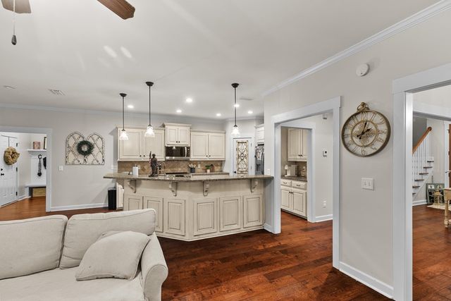 221 Prestwick, Dothan, AL 36305