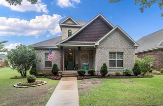 221 Prestwick, Dothan, AL 36305