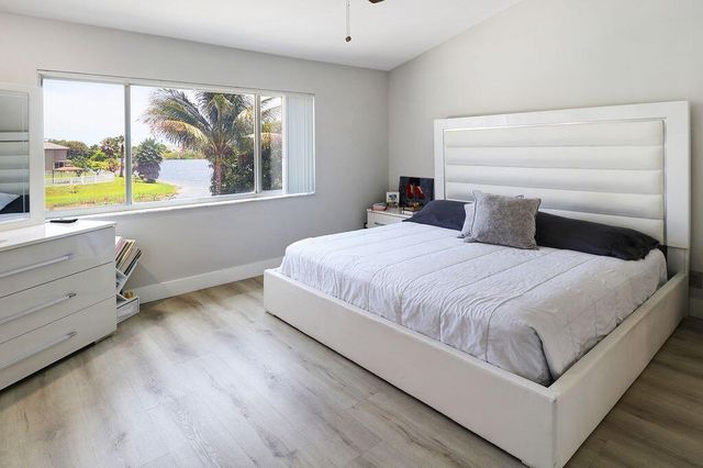 5808 N Plum Bay Parkway, Tamarac, FL 33321