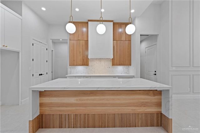 9816 N 25th Street, Mcallen, TX 78504