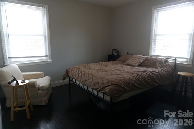 2851 Burbank Drive, Charlotte, NC 28216