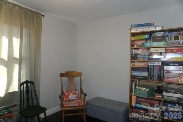 2851 Burbank Drive, Charlotte, NC 28216
