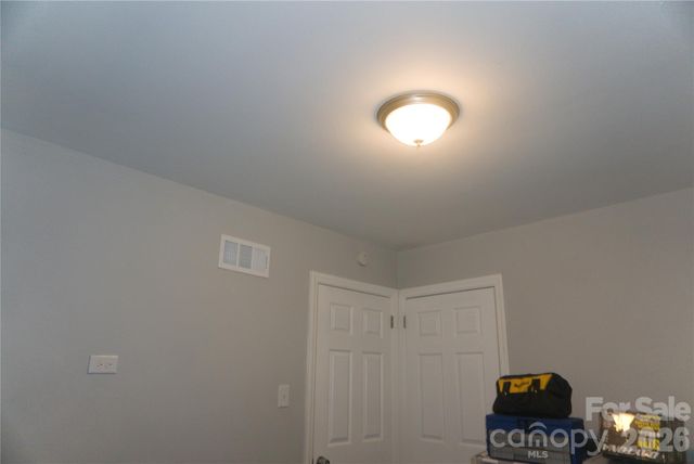 2851 Burbank Drive, Charlotte, NC 28216