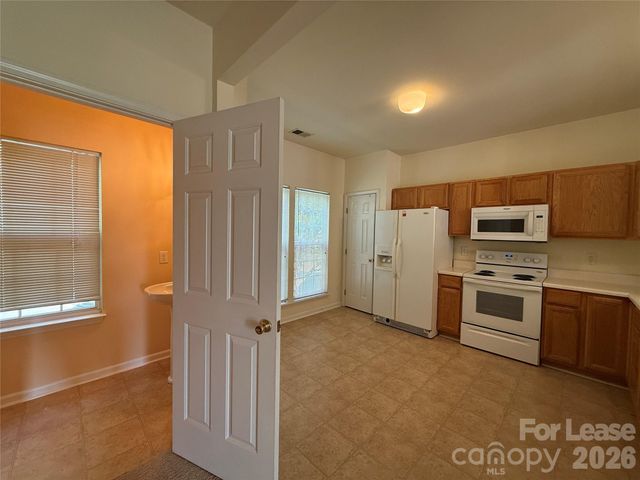 9766 Blossom Hill Drive, Huntersville, NC 28078