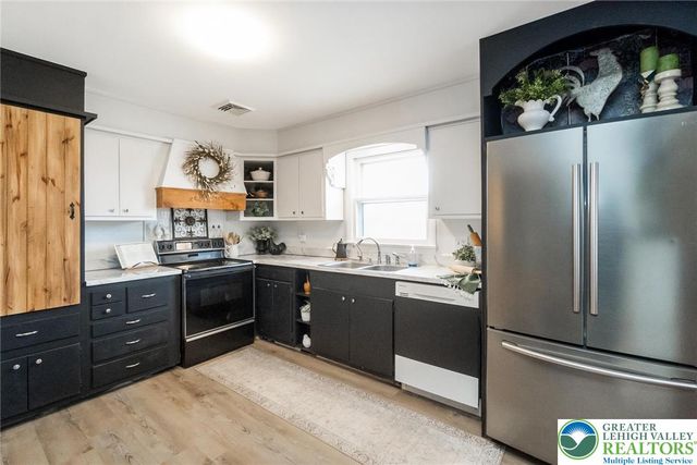 3218 Highland Road, Lowhill Twp, PA 18069