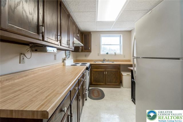 3218 Highland Road, Lowhill Twp, PA 18069