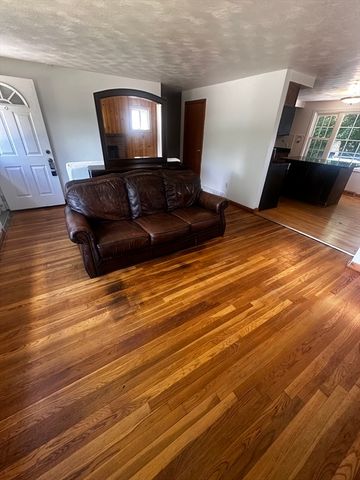 73 Summit Dr 1, East Bridgewater, MA 02333