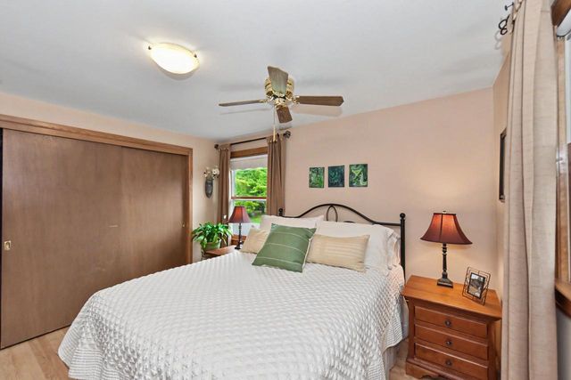 3250 W Rochelle AVENUE, Glendale, WI 53209