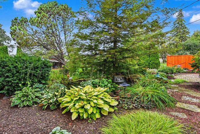 3250 W Rochelle AVENUE, Glendale, WI 53209